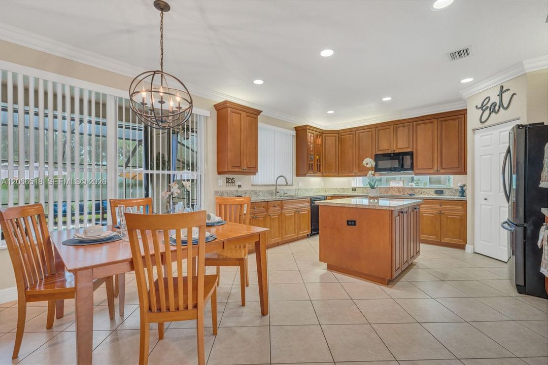 For Rent: $6,300 (6 beds, 5 baths, 3967 Square Feet)