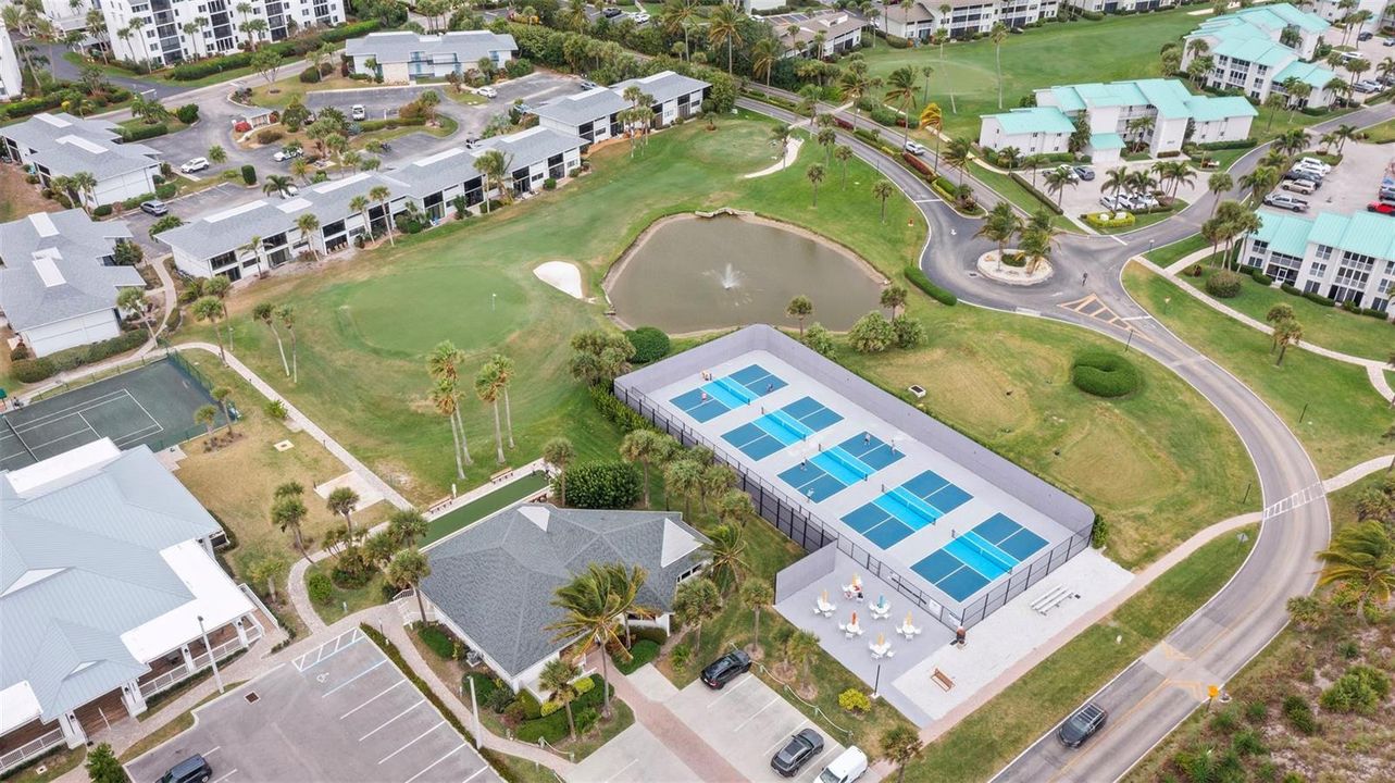 New pickleball courts