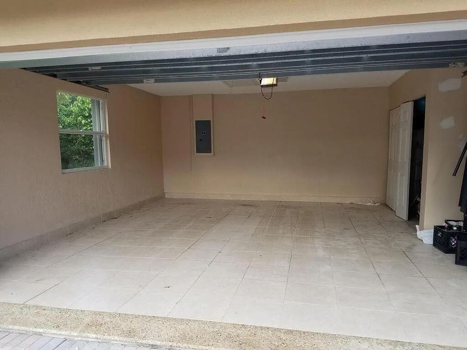 83252b4215f1a396927b8a037a203ae6-uncropp