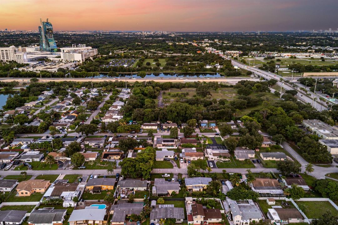 022-5811Southwest53rdTerrace-Davie-FL-33