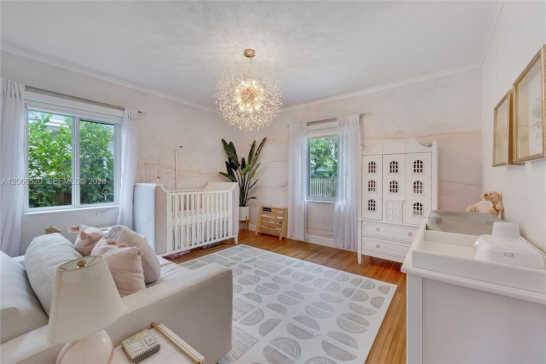For Rent: $9,500 (4 beds, 3 baths, 1900 Square Feet)