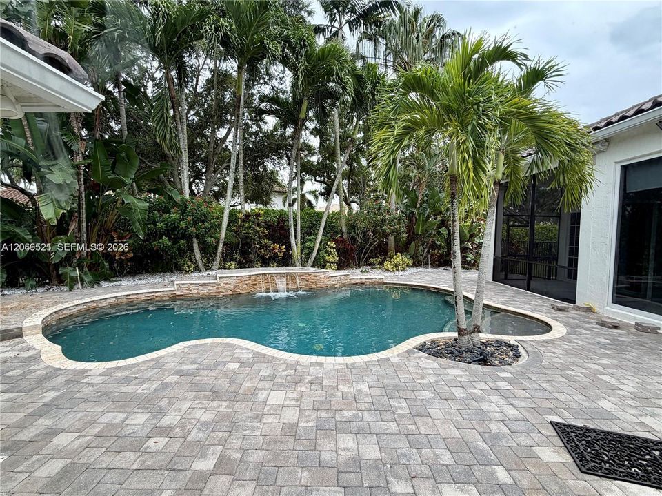 For Sale: $1,650,000 (5 beds, 3 baths, 3426 Square Feet)