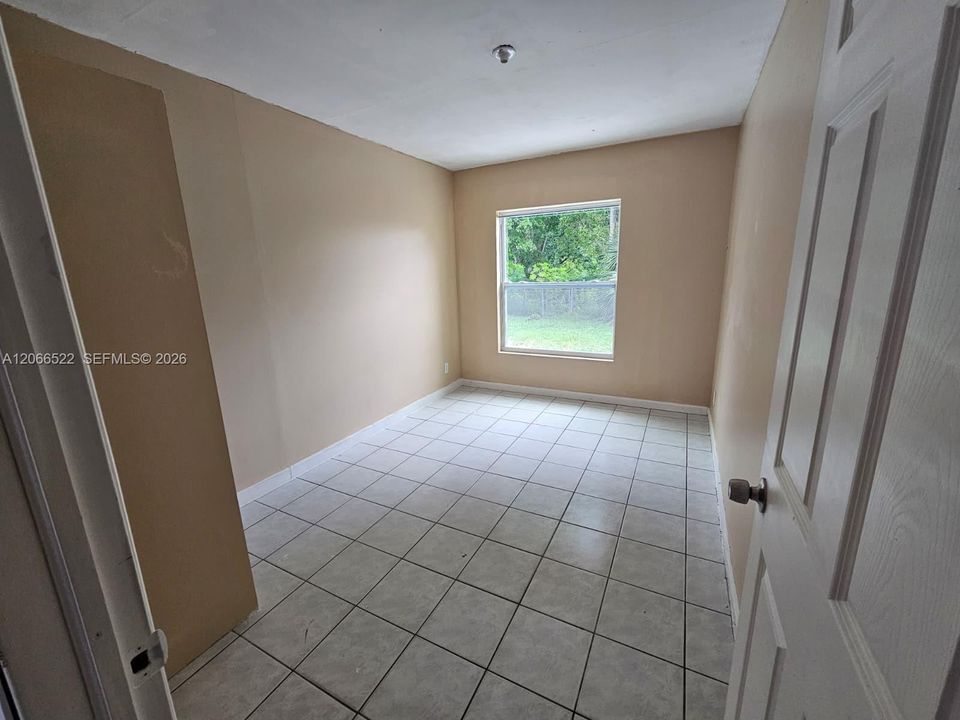 For Sale: $350,000 (4 beds, 2 baths, 1783 Square Feet)