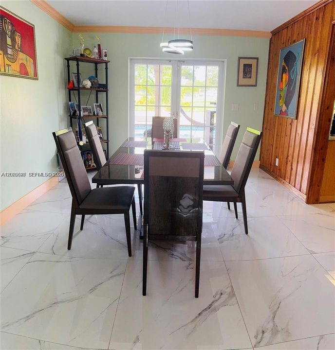 For Sale: $750,000 (4 beds, 2 baths, 1774 Square Feet)