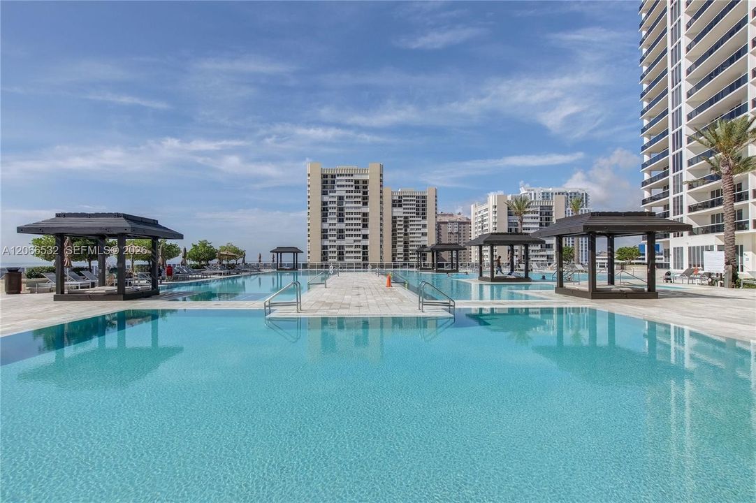 For Rent: $8,500 (2 beds, 2 baths, 1448 Square Feet)