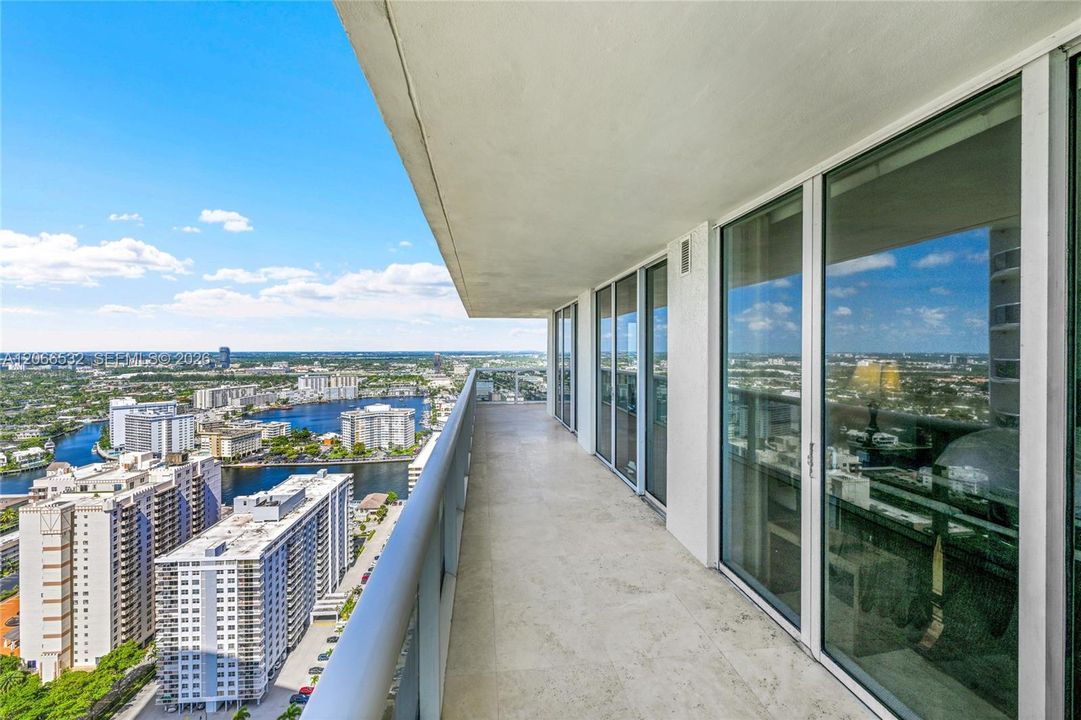 For Rent: $8,500 (2 beds, 2 baths, 1448 Square Feet)