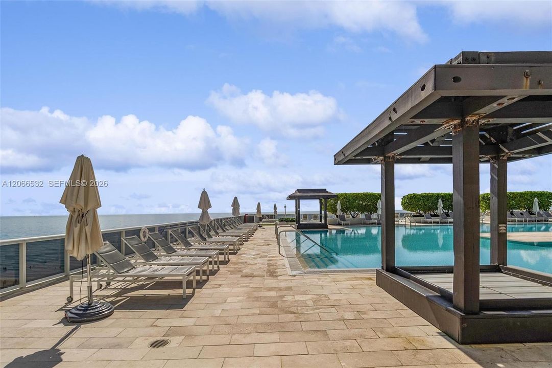 For Rent: $8,500 (2 beds, 2 baths, 1448 Square Feet)