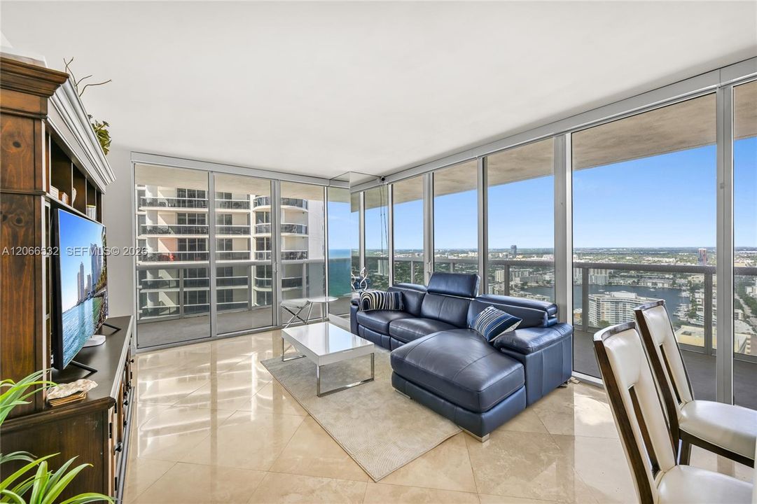 For Rent: $8,500 (2 beds, 2 baths, 1448 Square Feet)