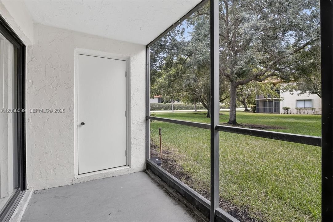 For Rent: $2,300 (2 beds, 2 baths, 1256 Square Feet)