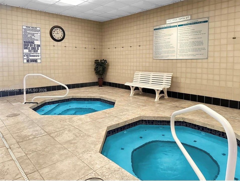 For Sale: $185,000 (2 beds, 2 baths, 1021 Square Feet)