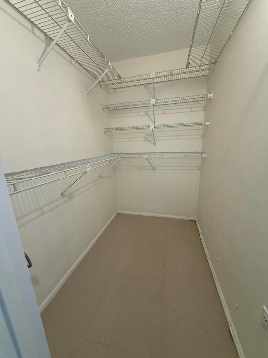 Walk in Closet