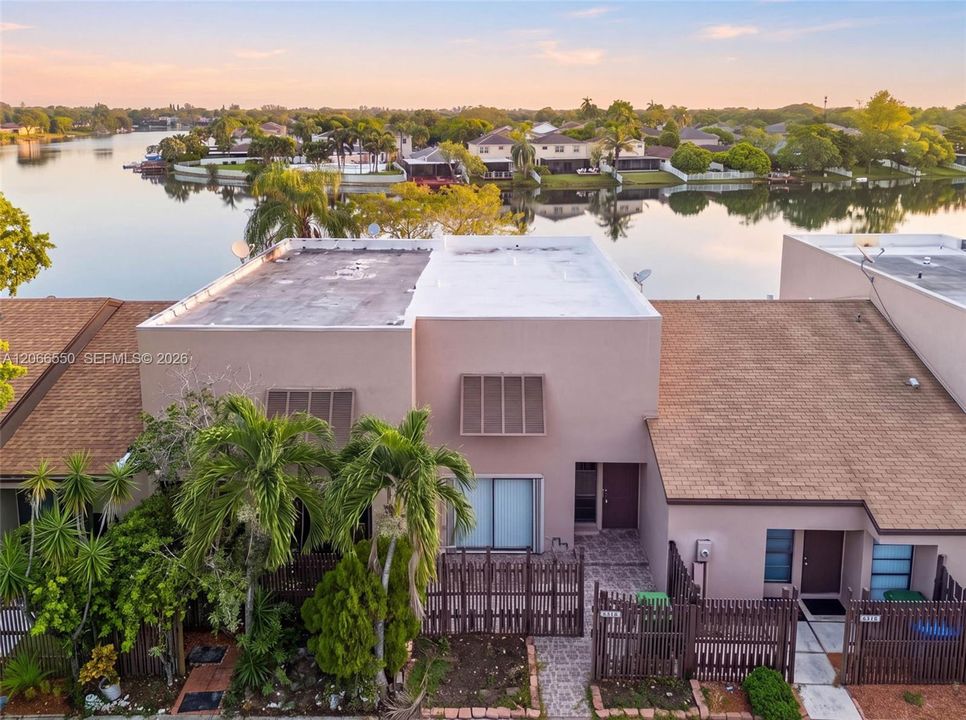 For Sale: $475,000 (3 beds, 2 baths, 1588 Square Feet)
