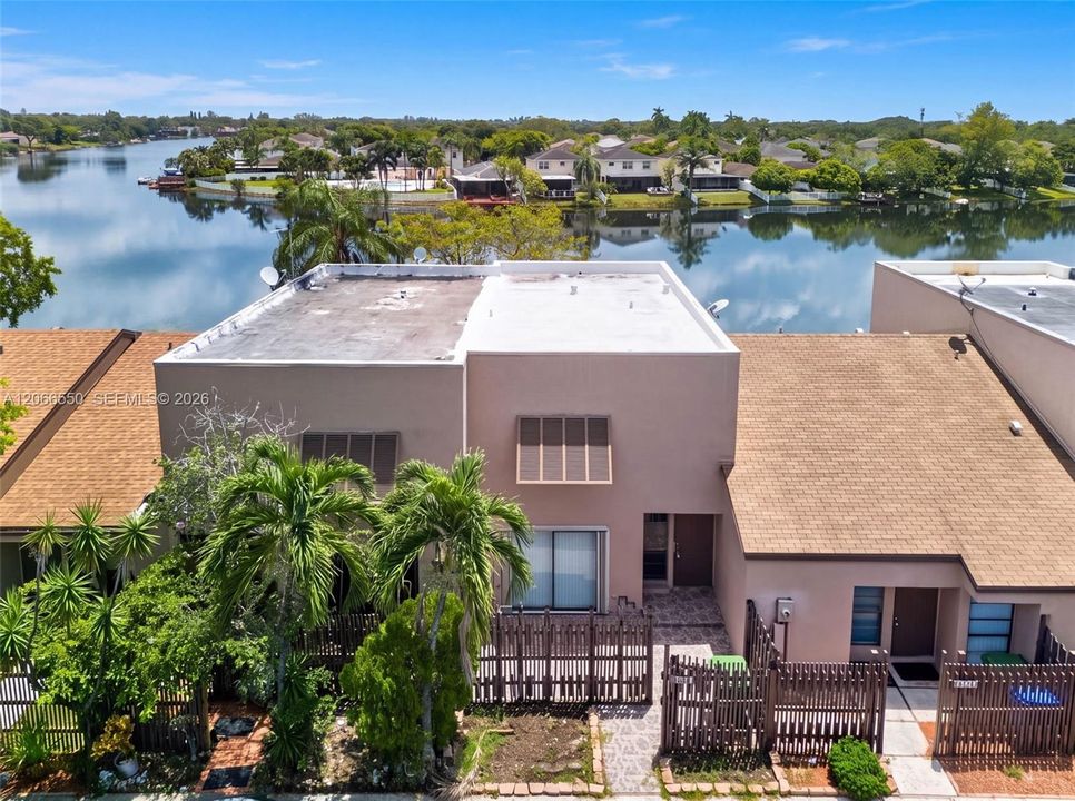 For Sale: $475,000 (3 beds, 2 baths, 1588 Square Feet)