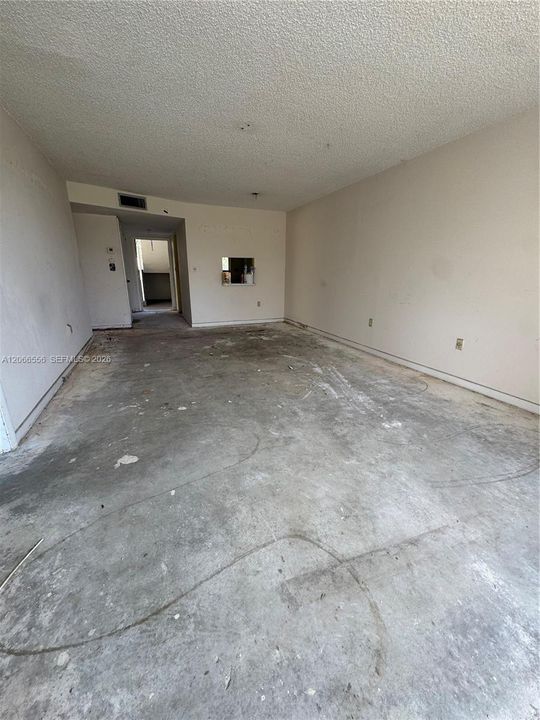 En Venta: $97,900 (2 camas, 2 baños, 850 Pies cuadrados)