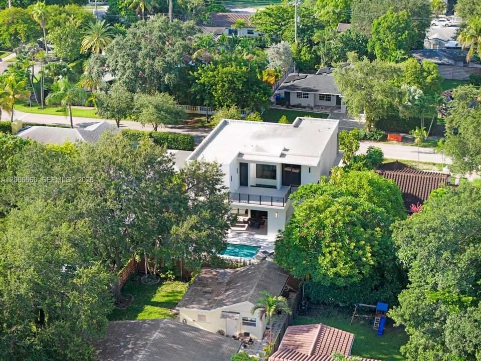 For Sale: $2,850,000 (4 beds, 2 baths, 3129 Square Feet)