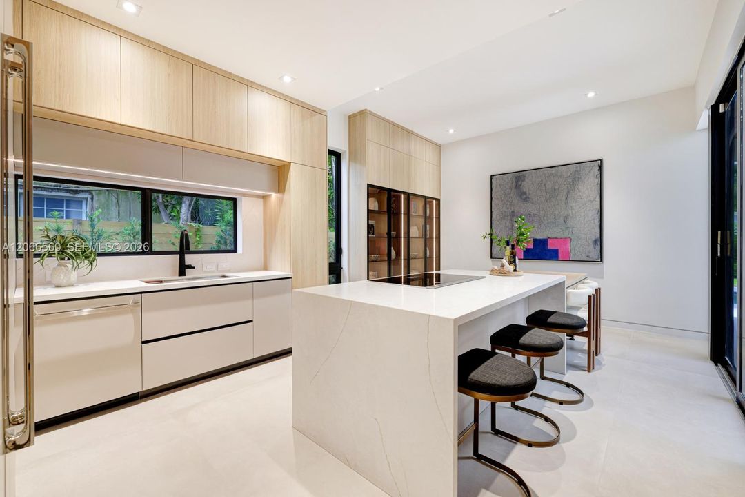 For Sale: $2,850,000 (4 beds, 2 baths, 3129 Square Feet)