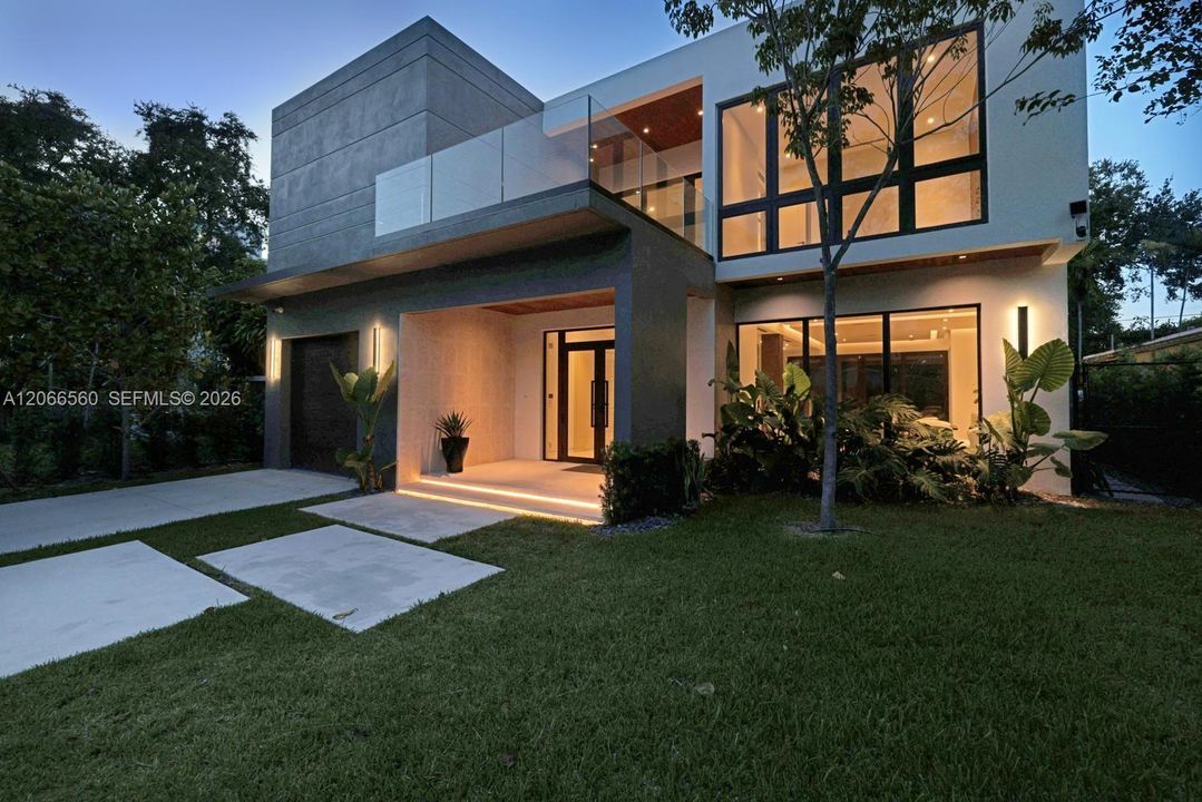 For Sale: $2,850,000 (4 beds, 2 baths, 3129 Square Feet)
