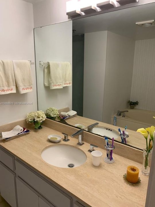 В аренду: $7,500 (2 спален, 2 ванн, 1532 Квадратных фут)
