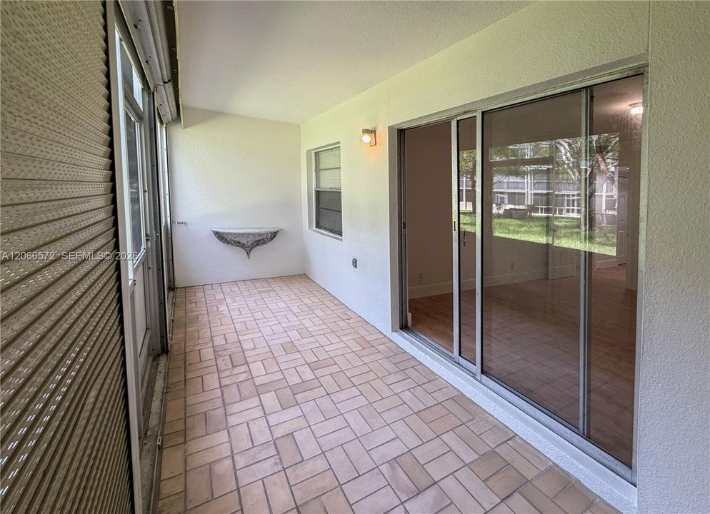 For Sale: $184,900 (2 beds, 2 baths, 1166 Square Feet)
