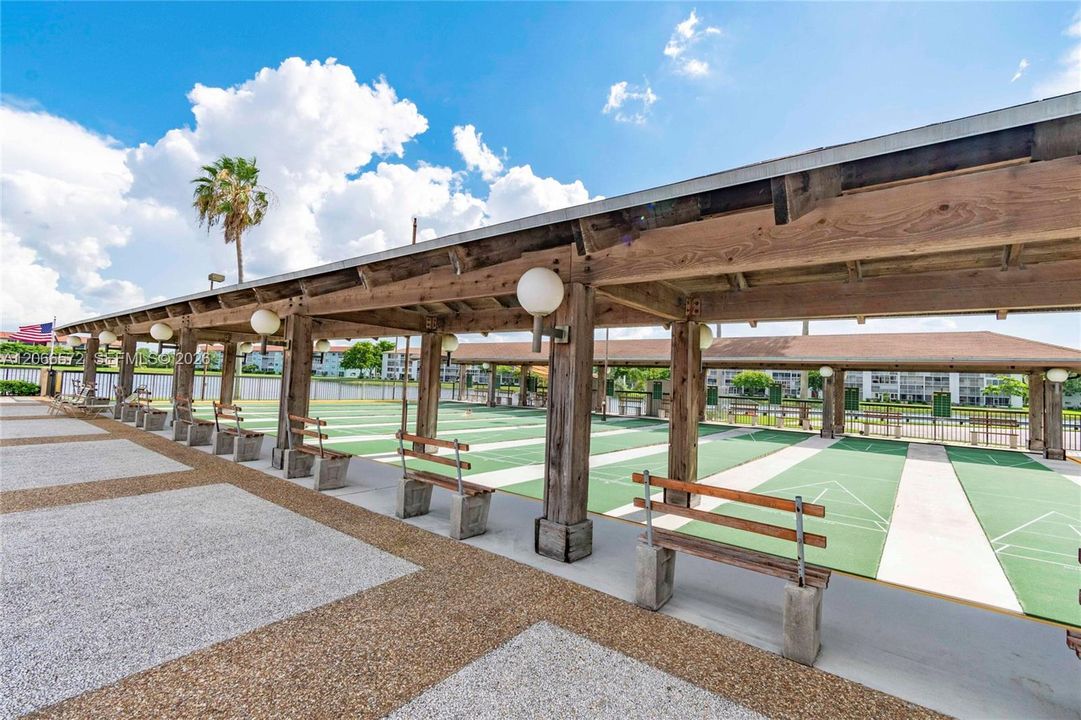 For Sale: $184,900 (2 beds, 2 baths, 1166 Square Feet)