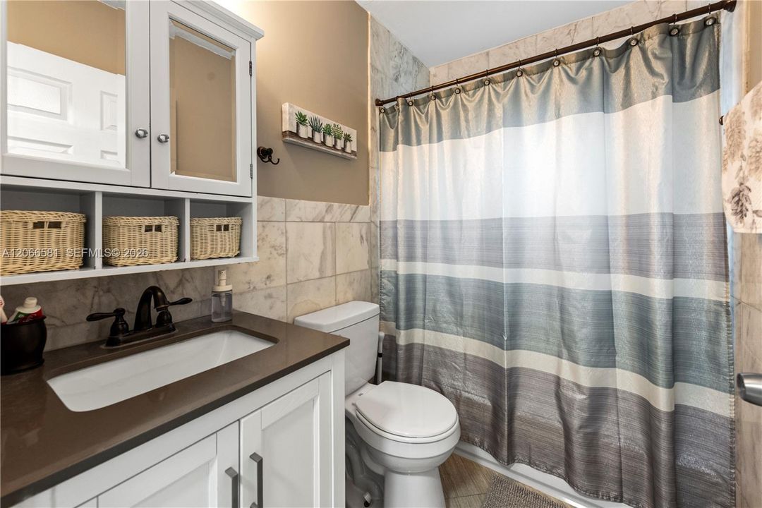 En Venta: $579,500 (3 camas, 2 baños, 1425 Pies cuadrados)