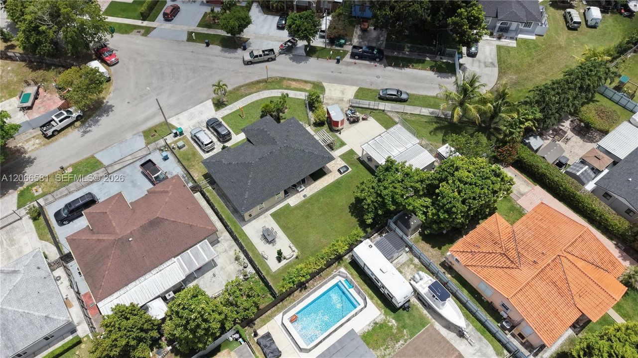 En Venta: $579,500 (3 camas, 2 baños, 1425 Pies cuadrados)