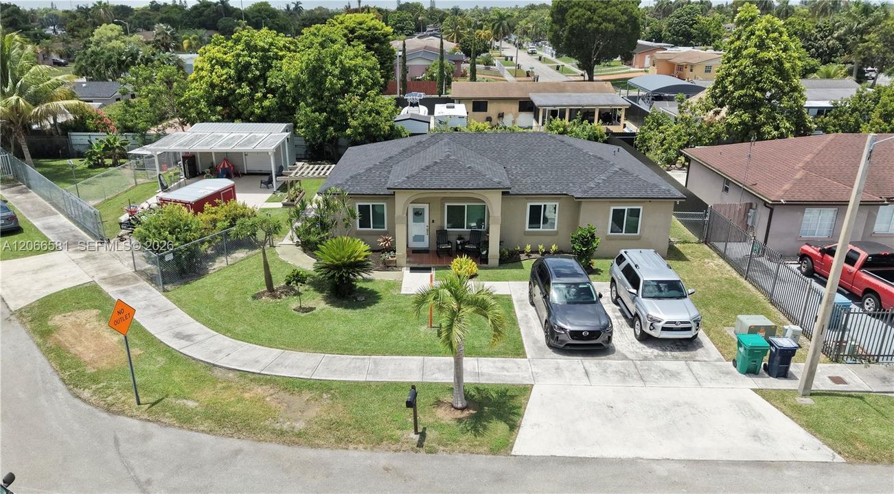 En Venta: $579,500 (3 camas, 2 baños, 1425 Pies cuadrados)