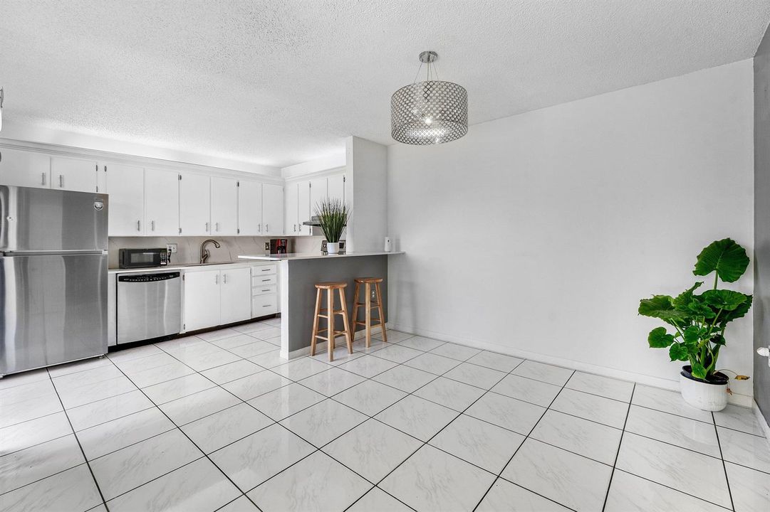 KITCHEN LIVING 2