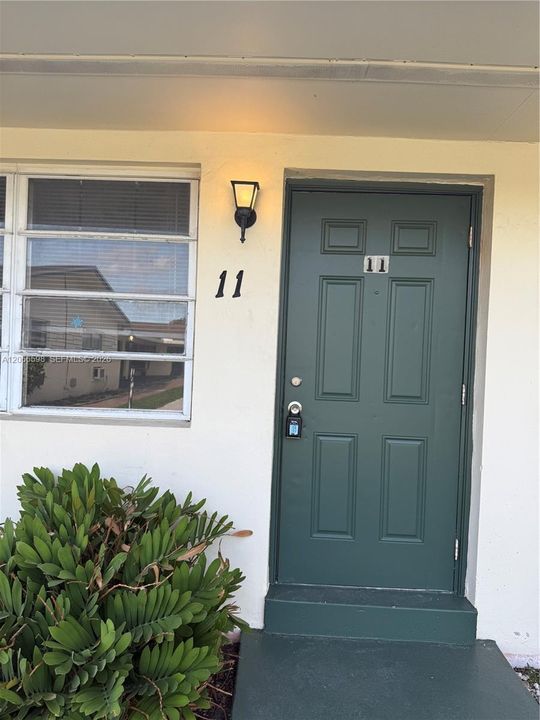For Rent: $1,425 (1 beds, 1 baths, 7464 Square Feet)