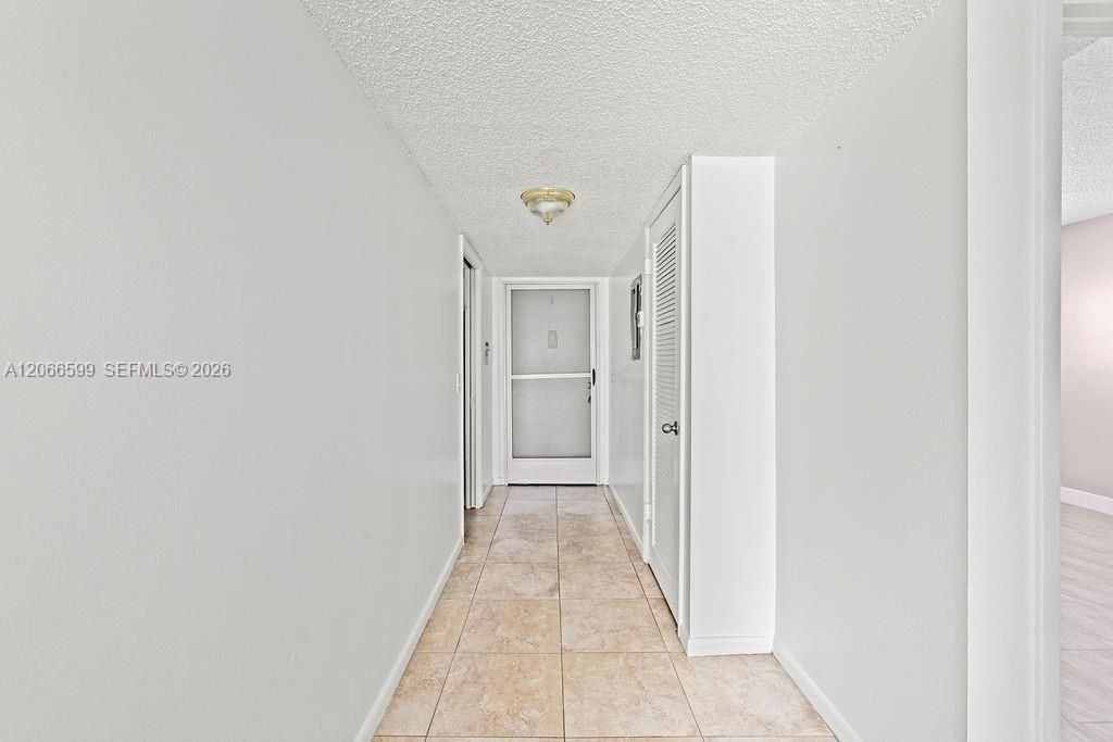 For Rent: $1,950 (2 beds, 2 baths, 1040 Square Feet)
