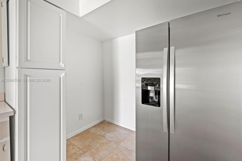 For Rent: $1,950 (2 beds, 2 baths, 1040 Square Feet)