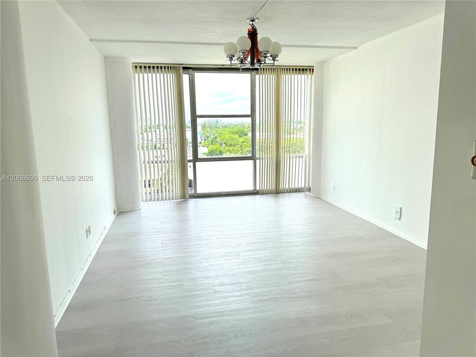 En Renta: $2,850 (1 camas, 1 baños, 1136 Pies cuadrados)