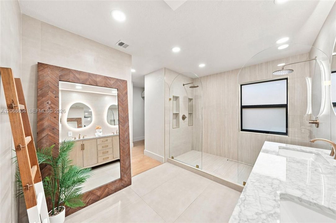 На продажу: $829,900 (4 спален, 2 ванн, 2049 Квадратных фут)