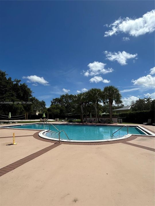 For Sale: $315,000 (3 beds, 2 baths, 993 Square Feet)