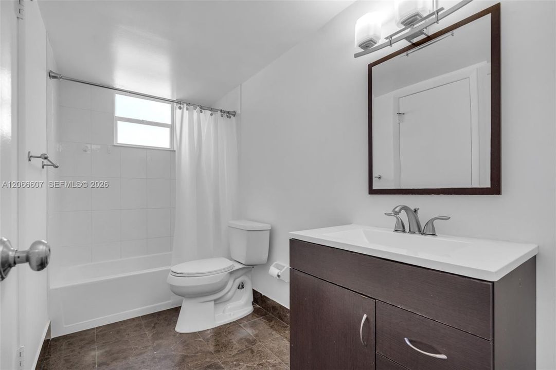 For Sale: $405,000 (3 beds, 2 baths, 1360 Square Feet)