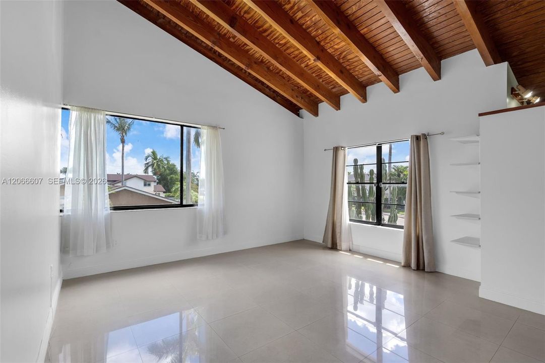 For Sale: $405,000 (3 beds, 2 baths, 1360 Square Feet)