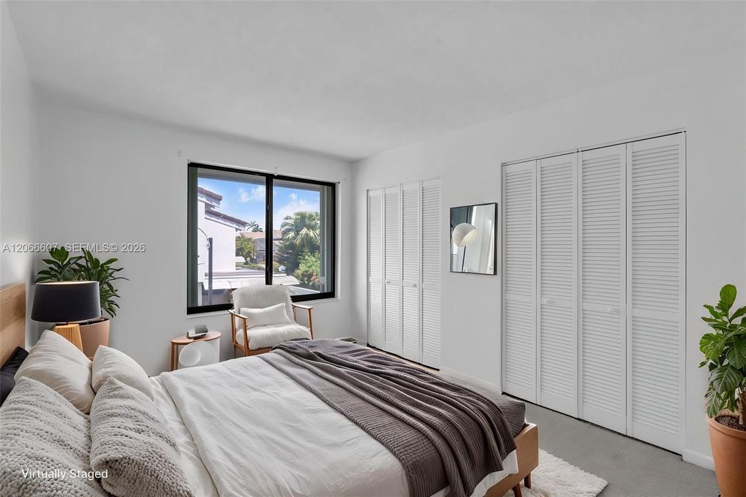 For Sale: $405,000 (3 beds, 2 baths, 1360 Square Feet)