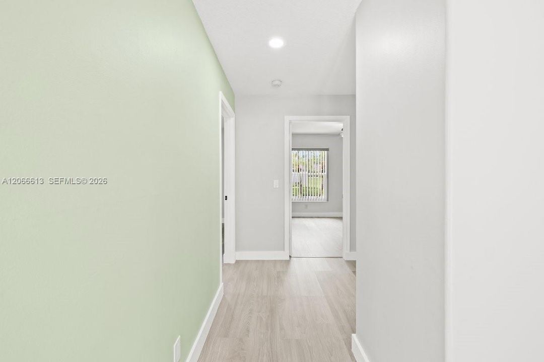 For Sale: $525,000 (3 beds, 2 baths, 1459 Square Feet)
