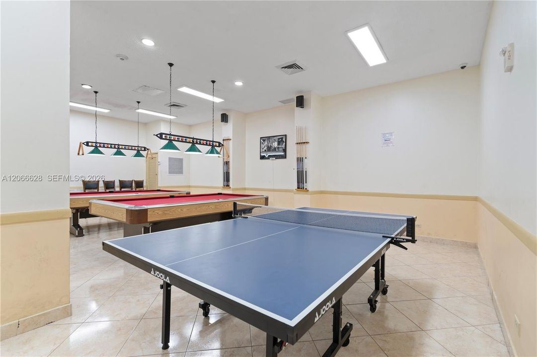 En Venta: $290,000 (1 camas, 1 baños, 943 Pies cuadrados)