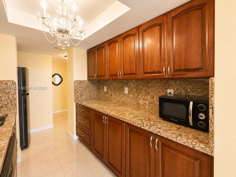 En Venta: $290,000 (1 camas, 1 baños, 943 Pies cuadrados)