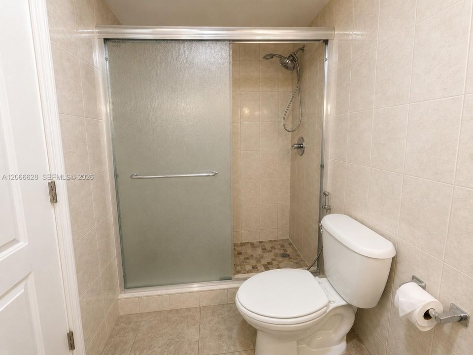 En Venta: $290,000 (1 camas, 1 baños, 943 Pies cuadrados)