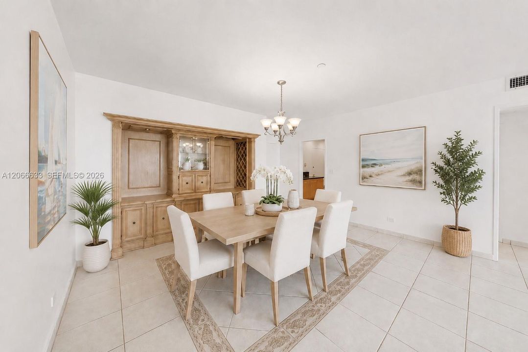 For Sale: $799,000 (2 beds, 2 baths, 1290 Square Feet)