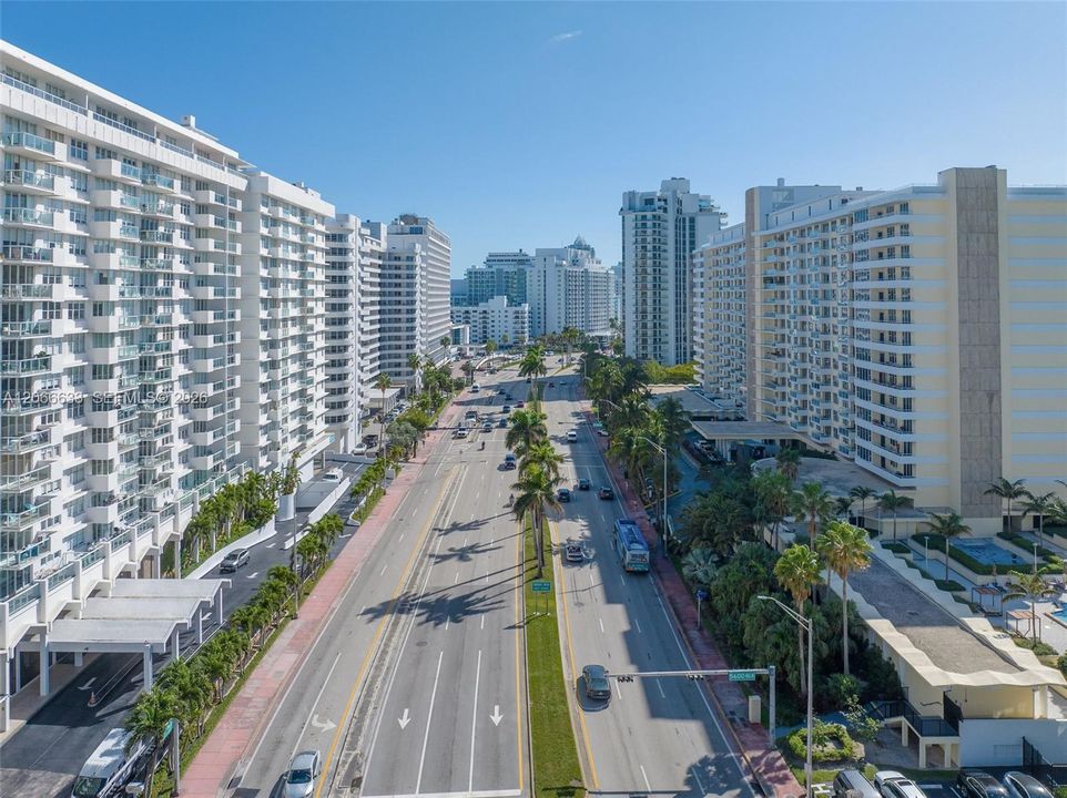 For Sale: $799,000 (2 beds, 2 baths, 1290 Square Feet)