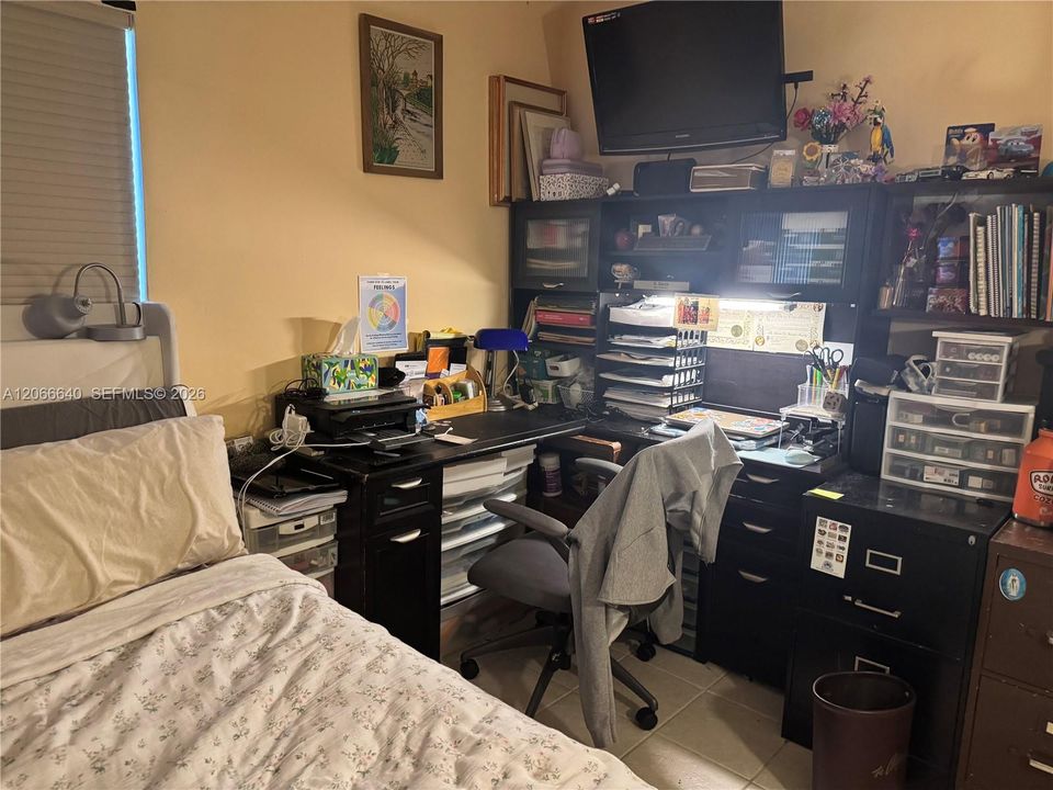 For Sale: $264,500 (2 beds, 2 baths, 1194 Square Feet)