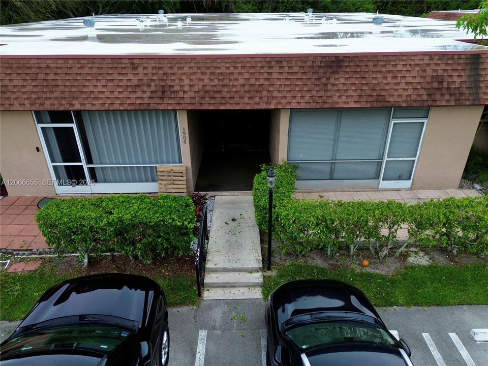 En Venta: $215,000 (3 camas, 2 baños, 1216 Pies cuadrados)