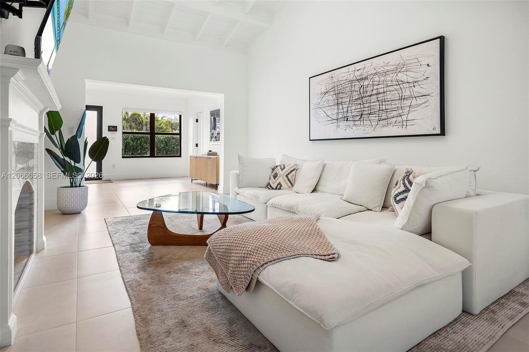 En Venta: $1,850,000 (3 camas, 2 baños, 1691 Pies cuadrados)