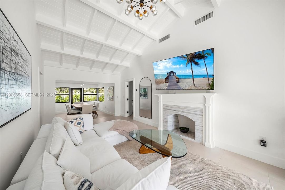 En Venta: $1,850,000 (3 camas, 2 baños, 1691 Pies cuadrados)