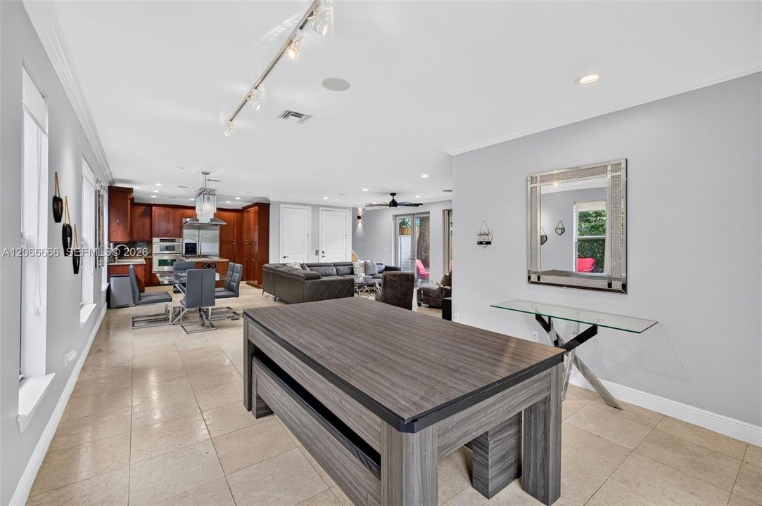 For Sale: $1,590,000 (3 beds, 3 baths, 2961 Square Feet)
