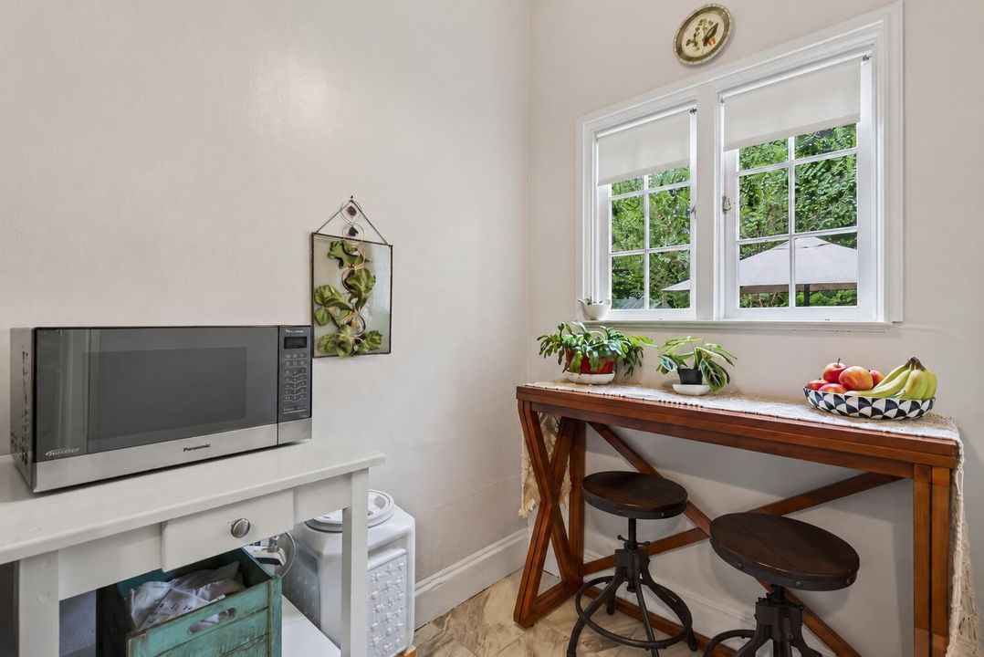kitchen corner nook Post St
