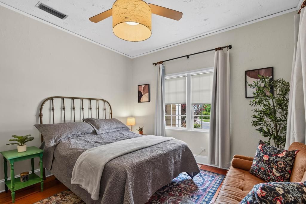 4608 Post St-55